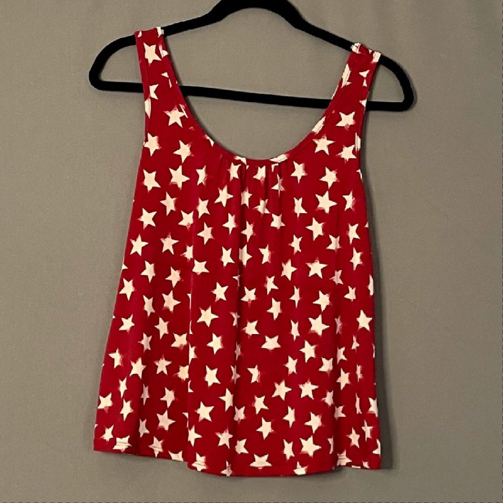 SLEEVELESS MEDIUM JULY 4TH RED TOPS WITH WHITE STARS
